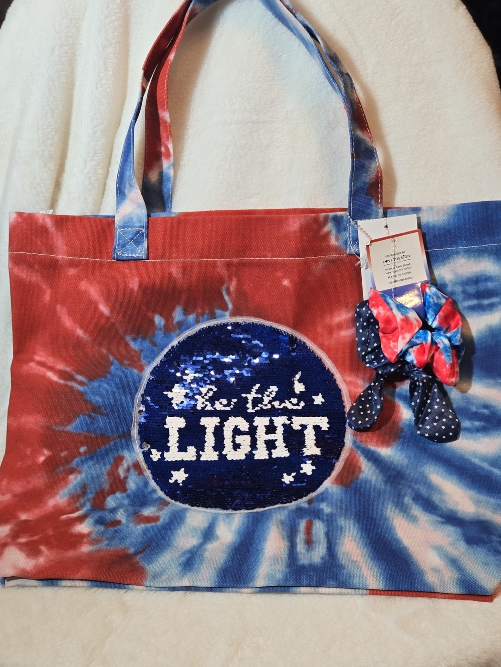 Aeropostale Red Blue Tie-Dye Tote Sequin "Be the Light" Patch With Scrunchie Set